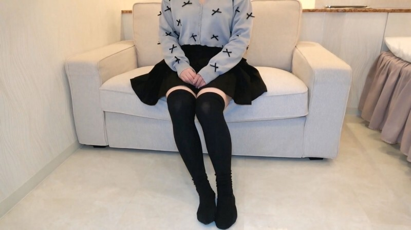 FC2_PPV_4582401 – Em gái mặt dễ thương mà thân hình phụ huynh