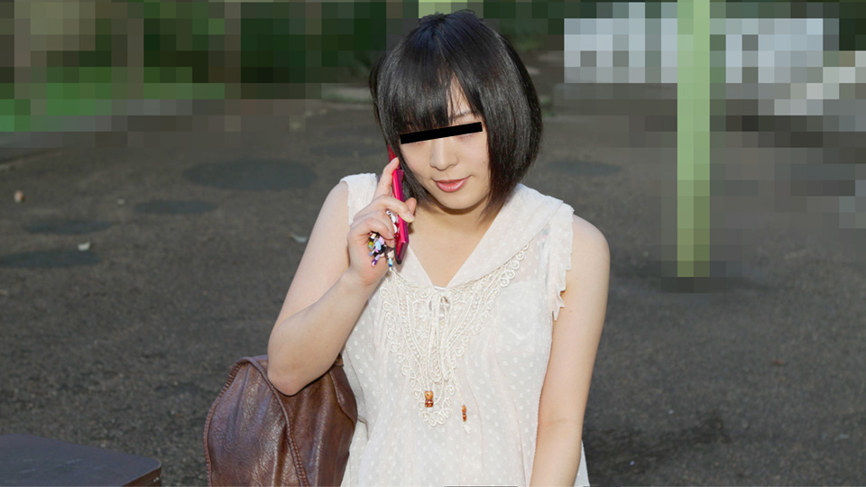 121024 – Cô bạn gái trẻ dễ dãi